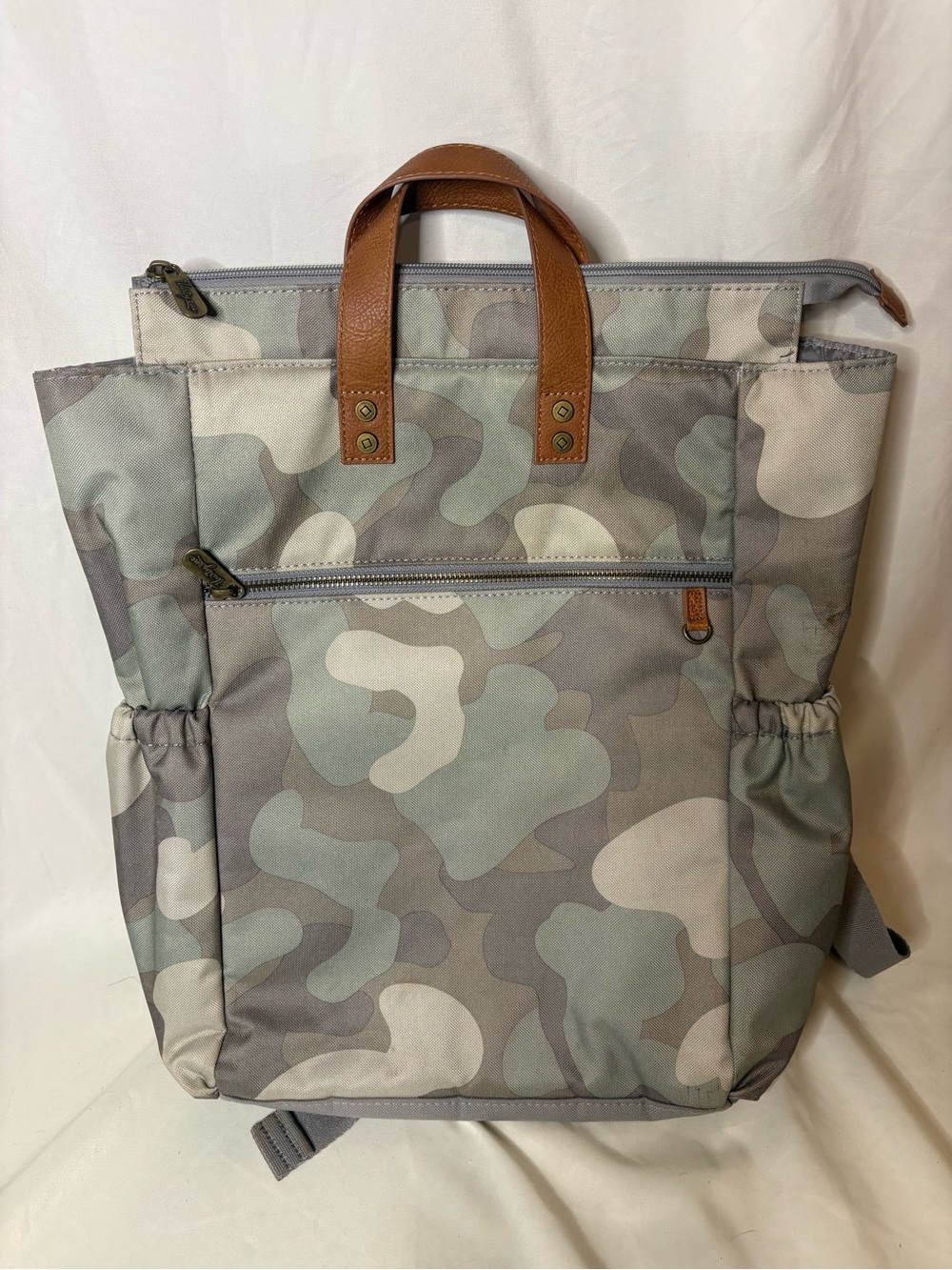 31 Camouflage Backpack/diparpag   with Brown Leather Handles